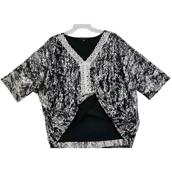Adrienne Vittadini~Woman Plus Size 1X~ Black/White Floral Lace Lined Boho Blouse - Picture 12 of 14